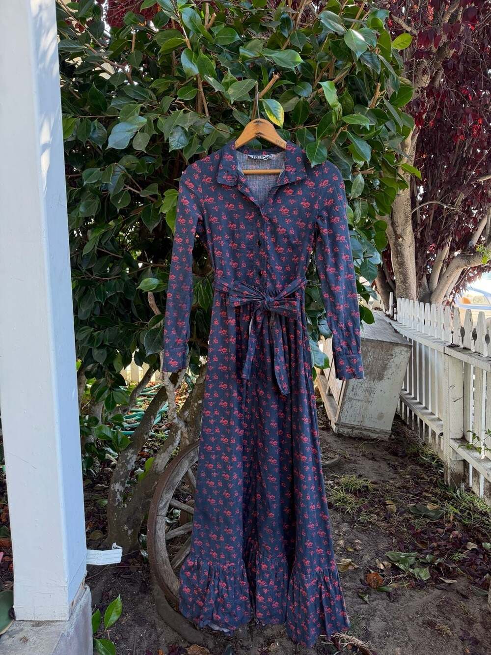 Vintage 70s UK Laura Ashley Prairie Long Sleeve Ditsy Floral Maxi Dress